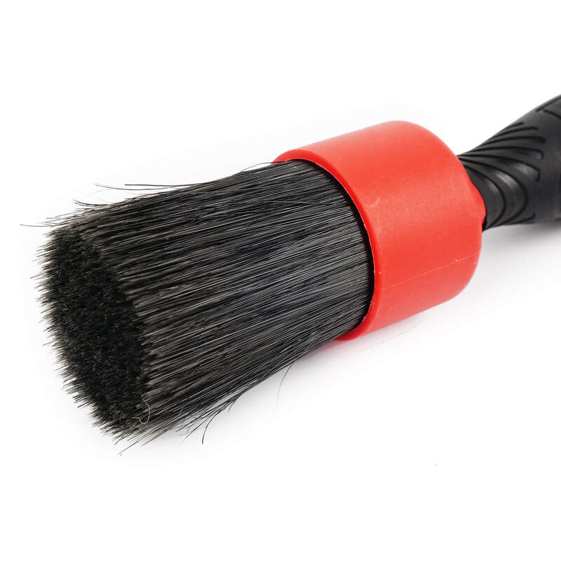 Maxshine Mixed Bristle Detailing Stubby Brush - Red - Image 2